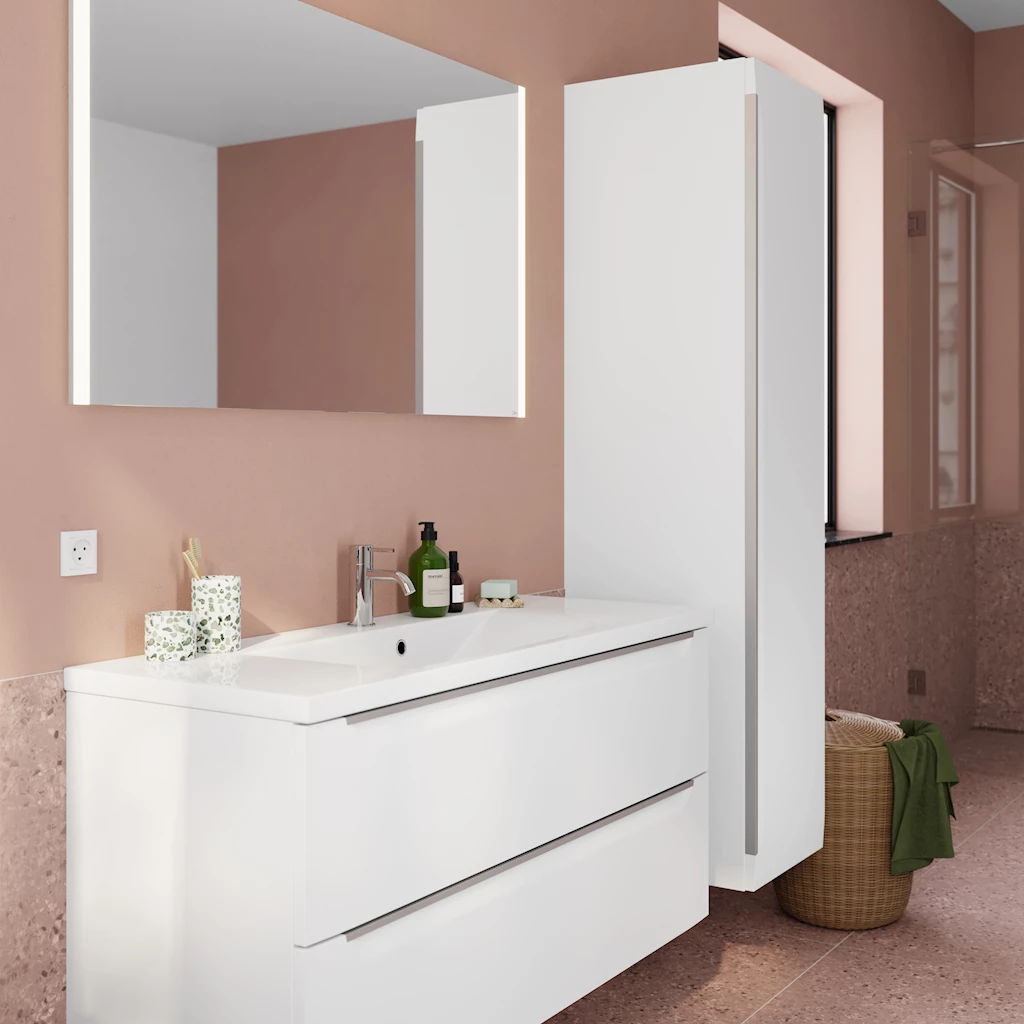 Mari 120 m/høyskap Hvit matt Mari 120 m/høyskap Hvit matt