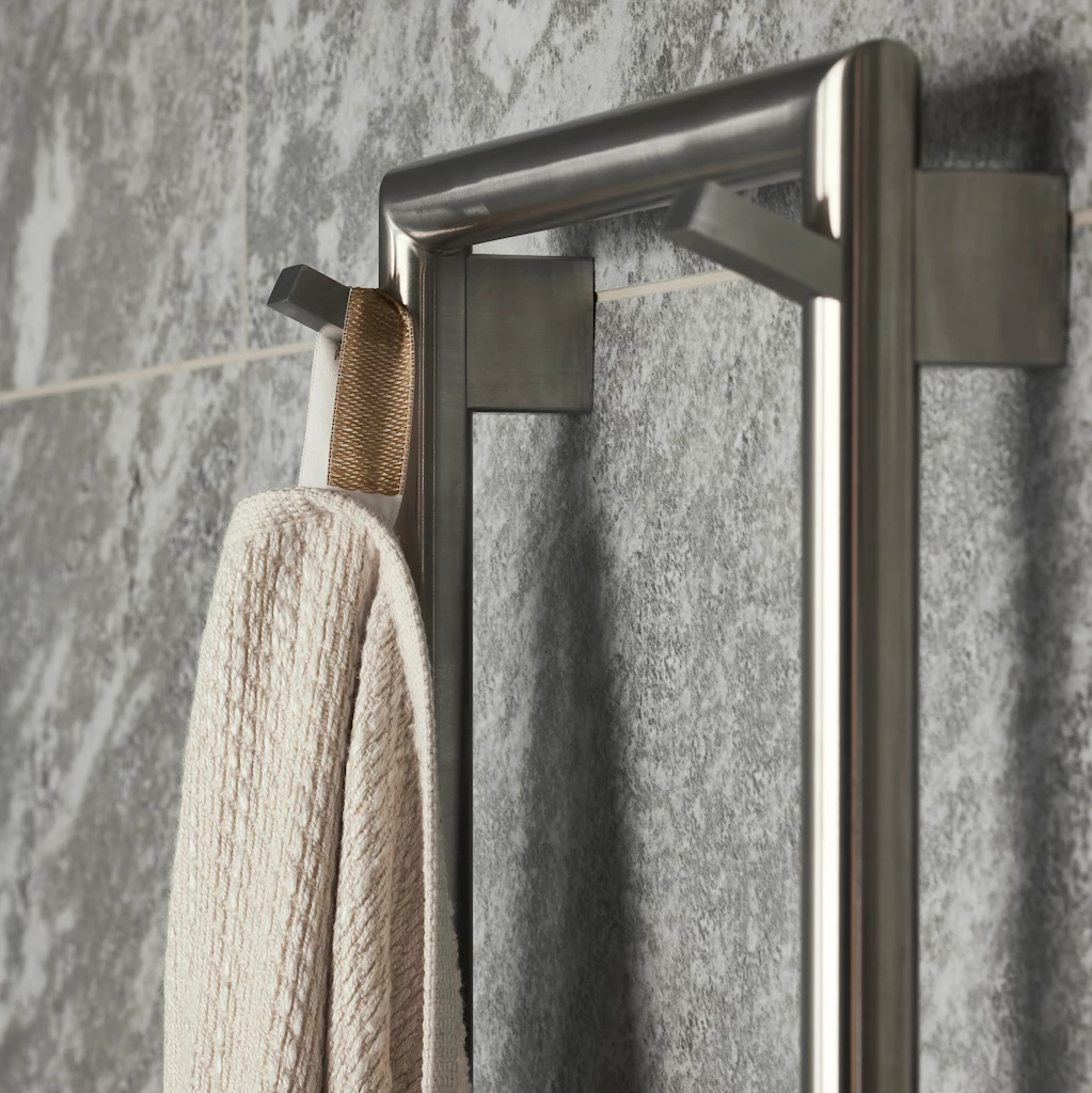 TW1500-200 håndkletørker, Brushed Nickel TW1500-200 håndkletørker, Brushed Nickel